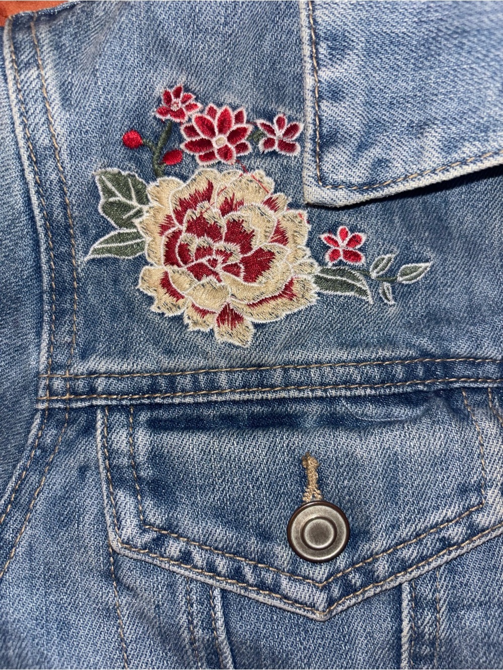 Forever 21 Floral Embroidered Cropped Denim Jacket Size Small Y2K Boho - Picture 6 of 8